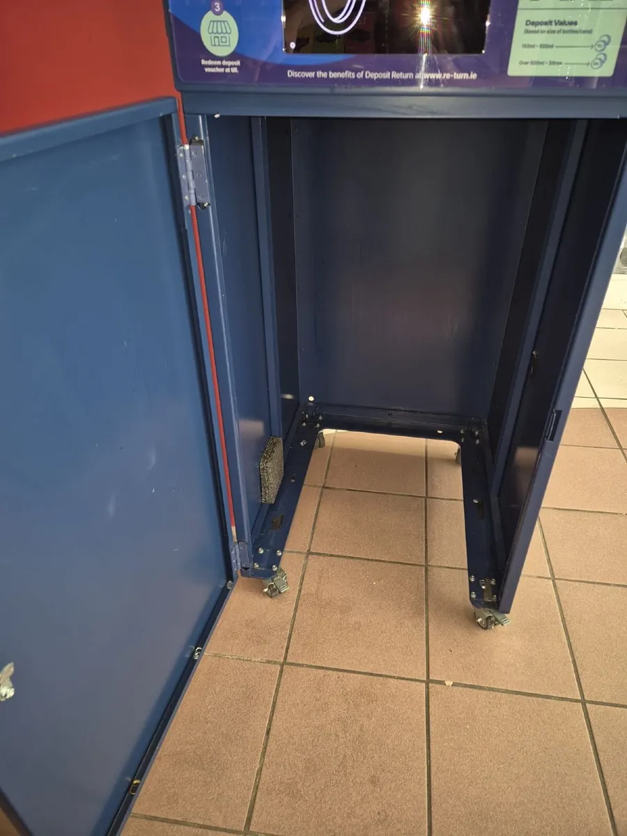 Sensi DRSI reverse vending machine - Image 4