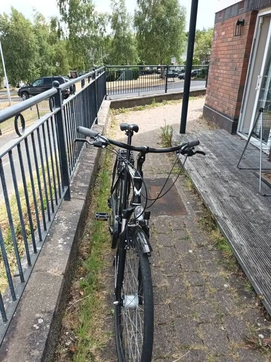 Hybrid/ trekking bike - Image 3