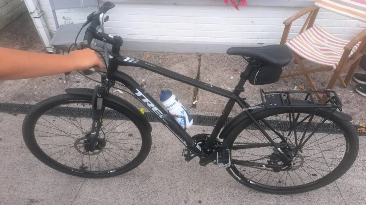 Mens Trek Alpha 4 DS Hybrid Bike - Image 2