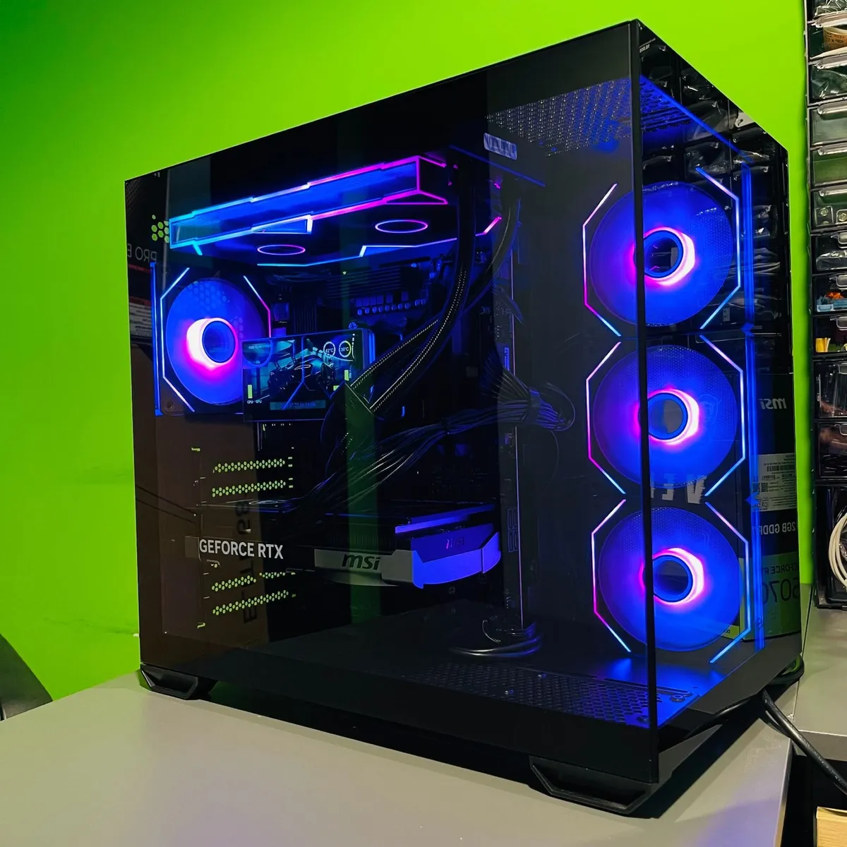 Gaming PC AMD Ryzen 5 9600X, RTX 5070, 32GB DDR5 - Image 4