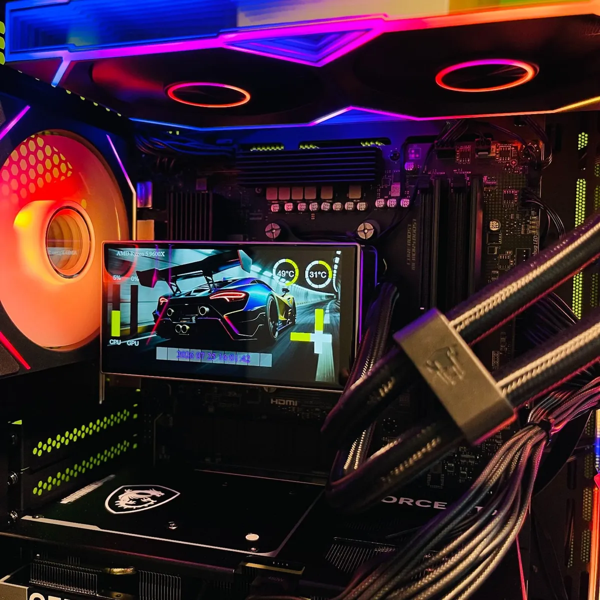 Gaming PC AMD Ryzen 5 9600X, RTX 5070, 32GB DDR5 - Image 2