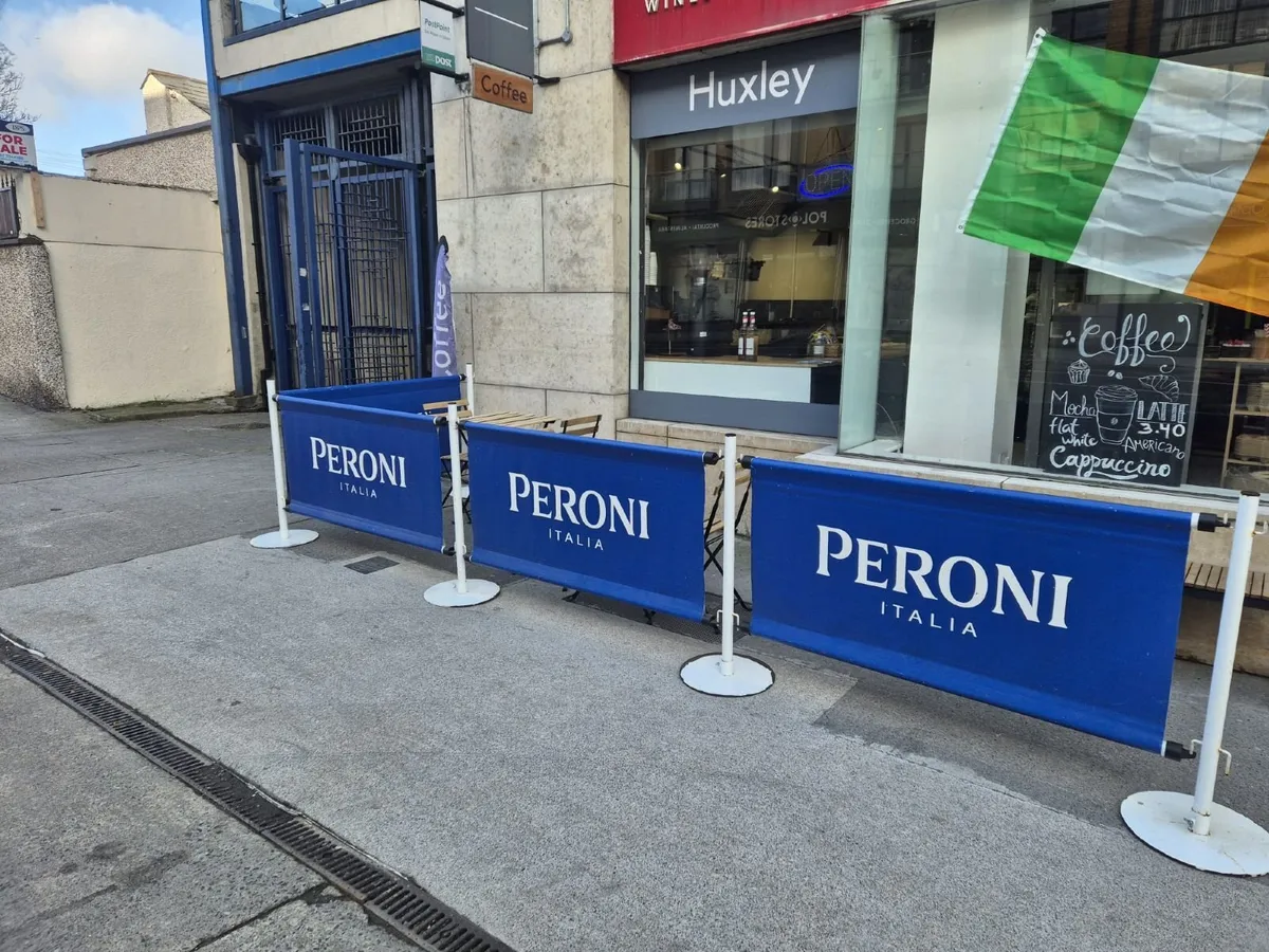 Pub / Cafe Barriers - Image 1