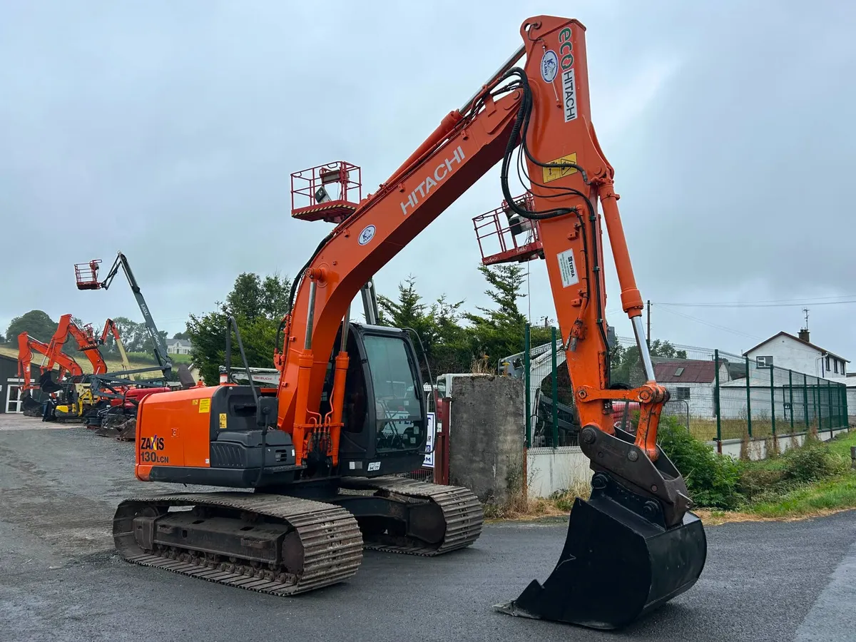 Year 2014 Hitachi ZX130LCN-5B - Image 4