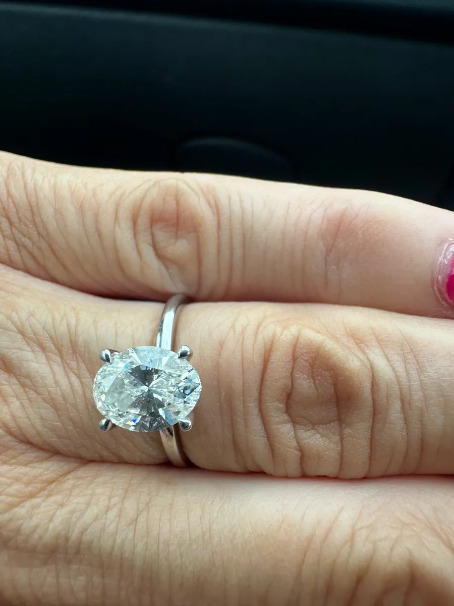 Engagement ring - Image 4