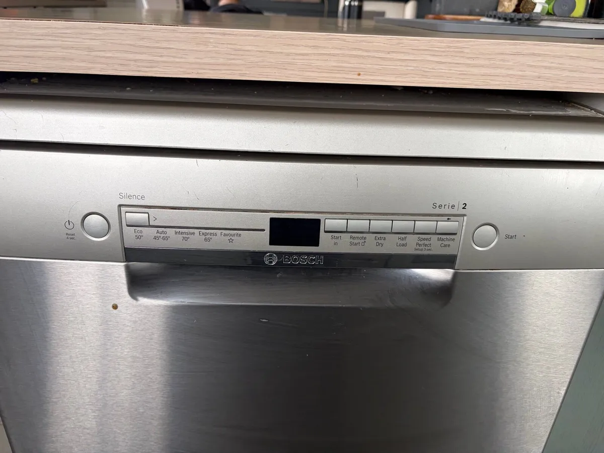 Bosch series 2 dishwasher - - Image 2