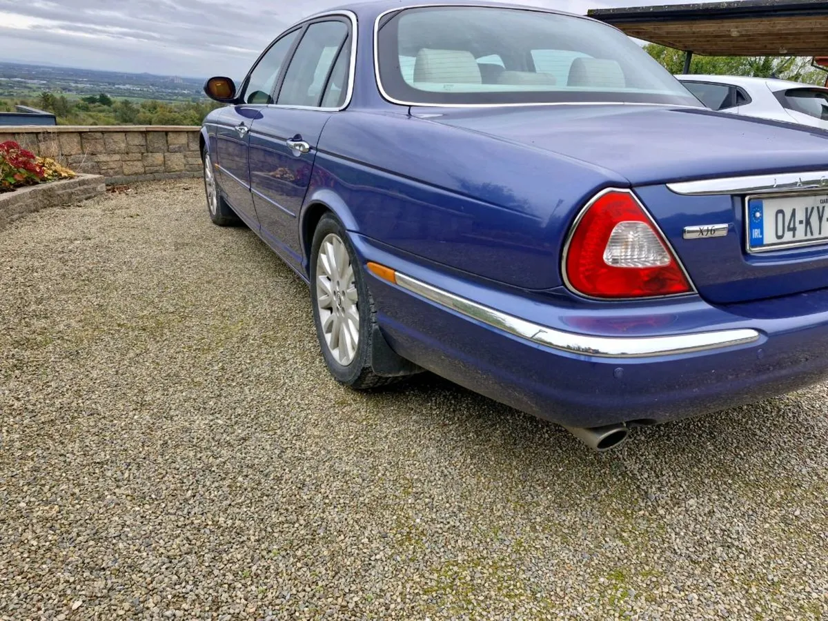 Jaguar XJ6 3.0 V6 - Image 2