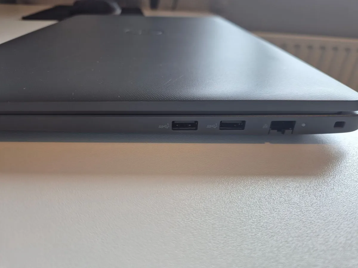Dell Latitude 3540 Laptop - Image 2
