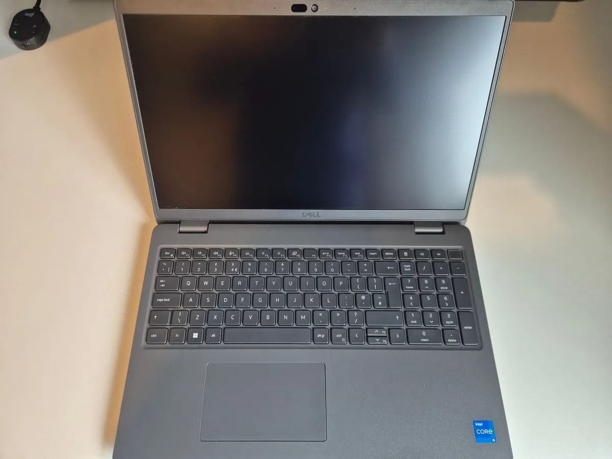 Dell Latitude 3540 Laptop - Image 1