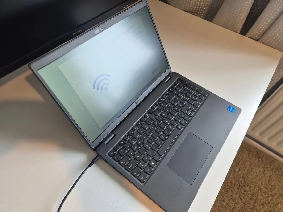 Dell Latitude 3540 Laptop - Image 4