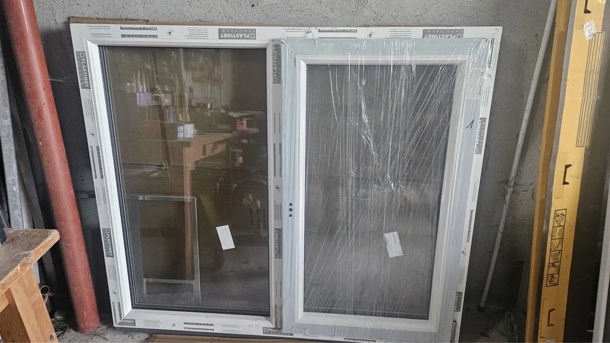 2 double glazed windows. A rated - Image 1