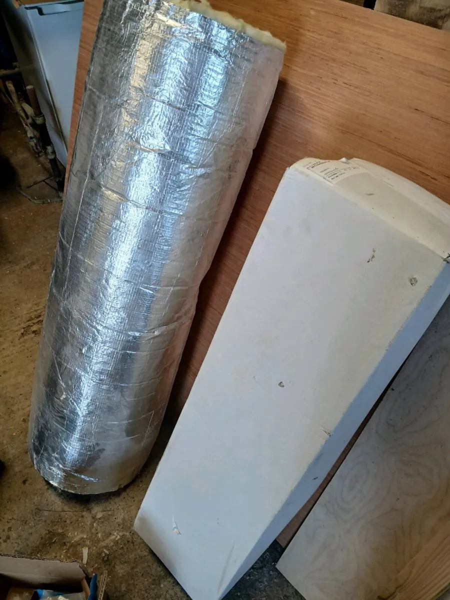 Sink, insulation 4 stools and ducting - Image 2