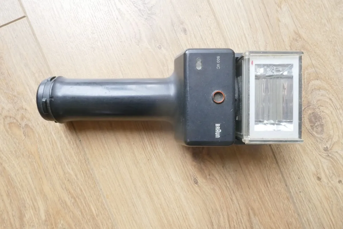 Braun 500V Flash Guns. - Image 3