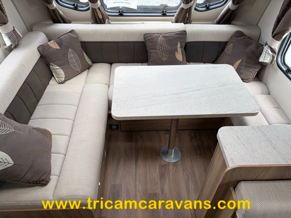 2016 Swift Conqueror 630/6 Twin Axle Fixed Bed - Image 3