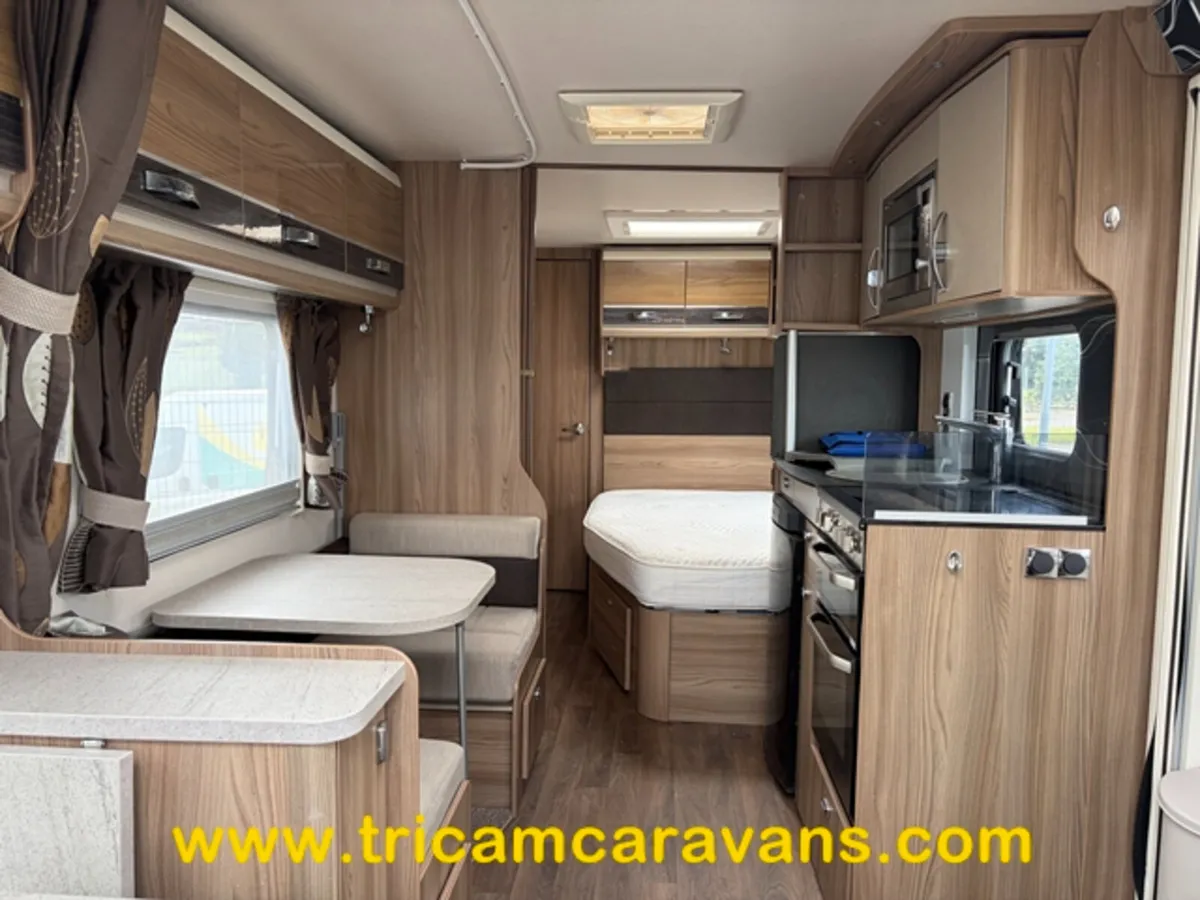 2016 Swift Conqueror 630/6 Twin Axle Fixed Bed - Image 4