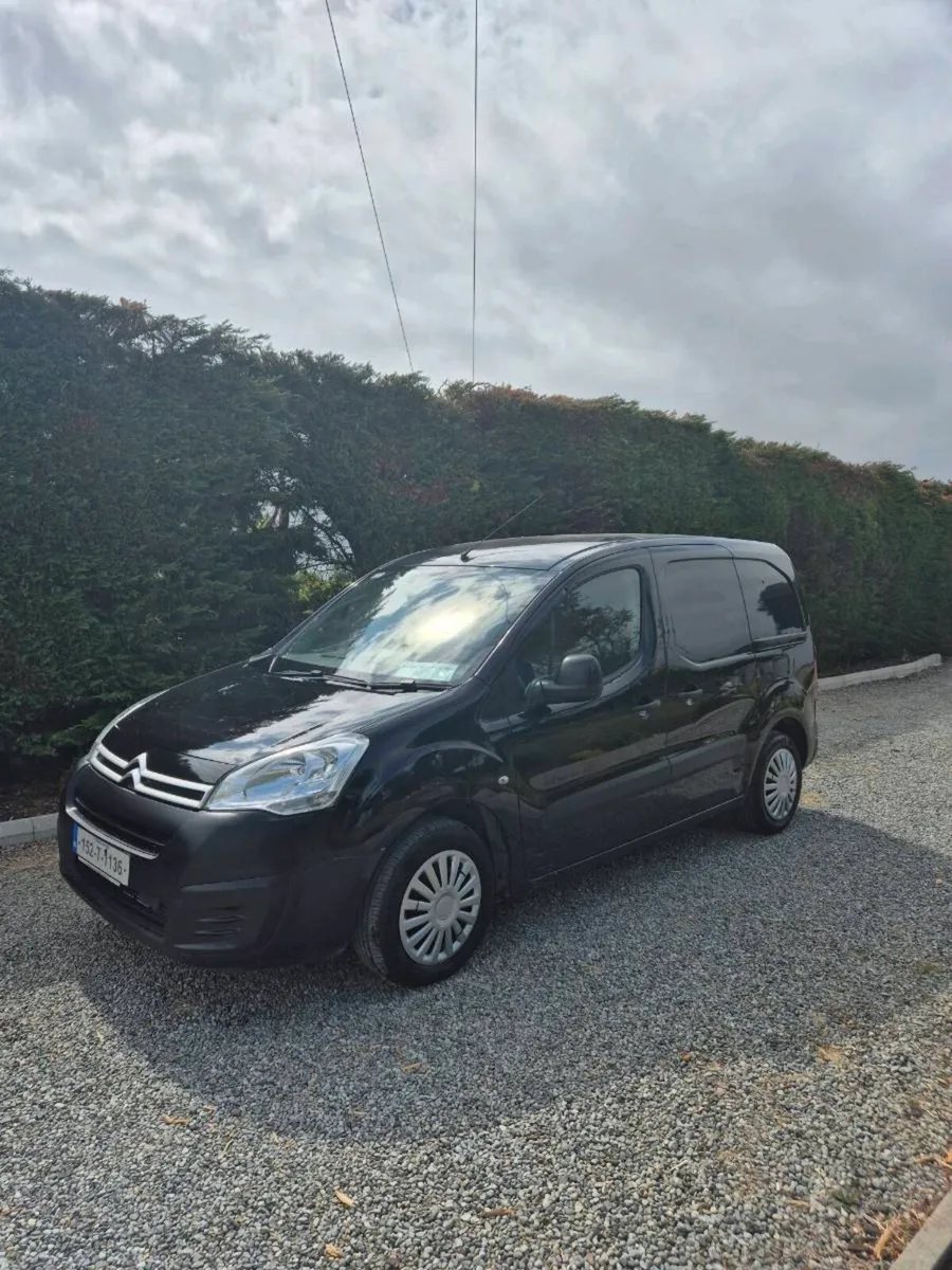 Citreon Berlingo Taxed & Tested 2015 - Image 1