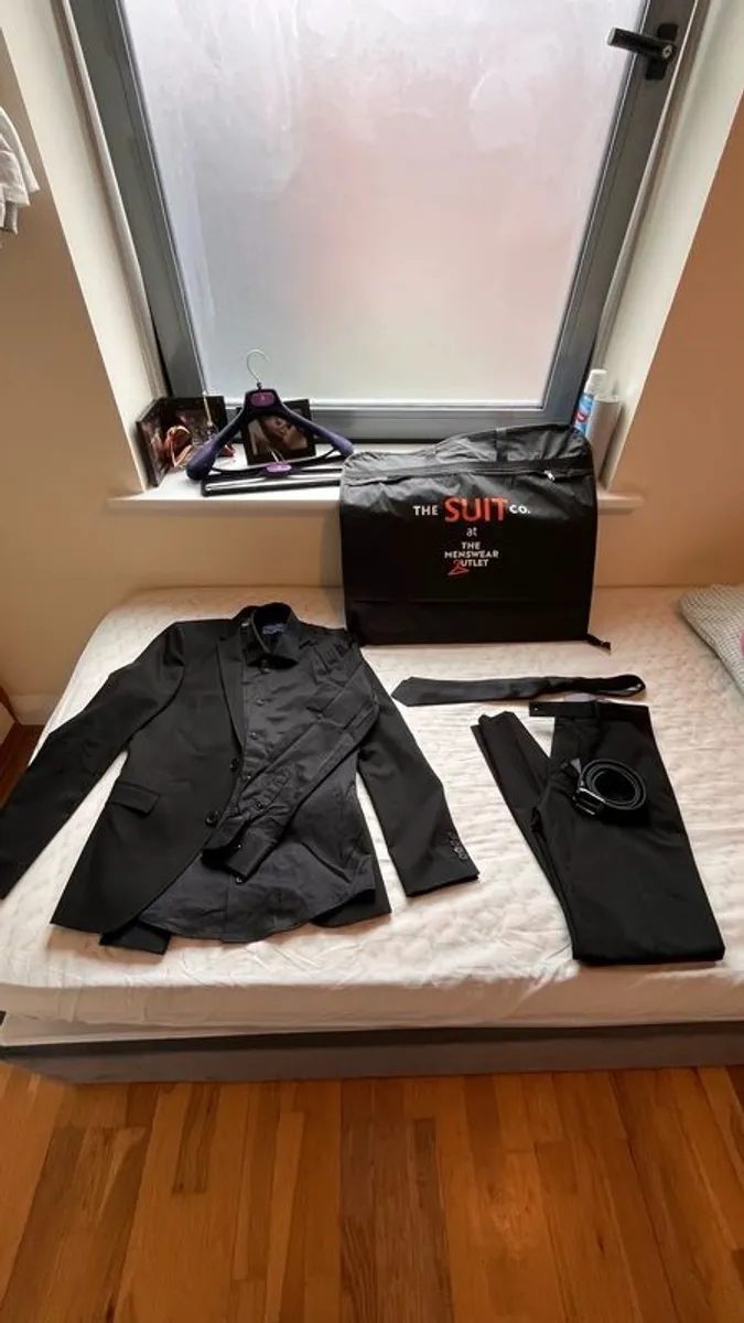 Suit - Image 1