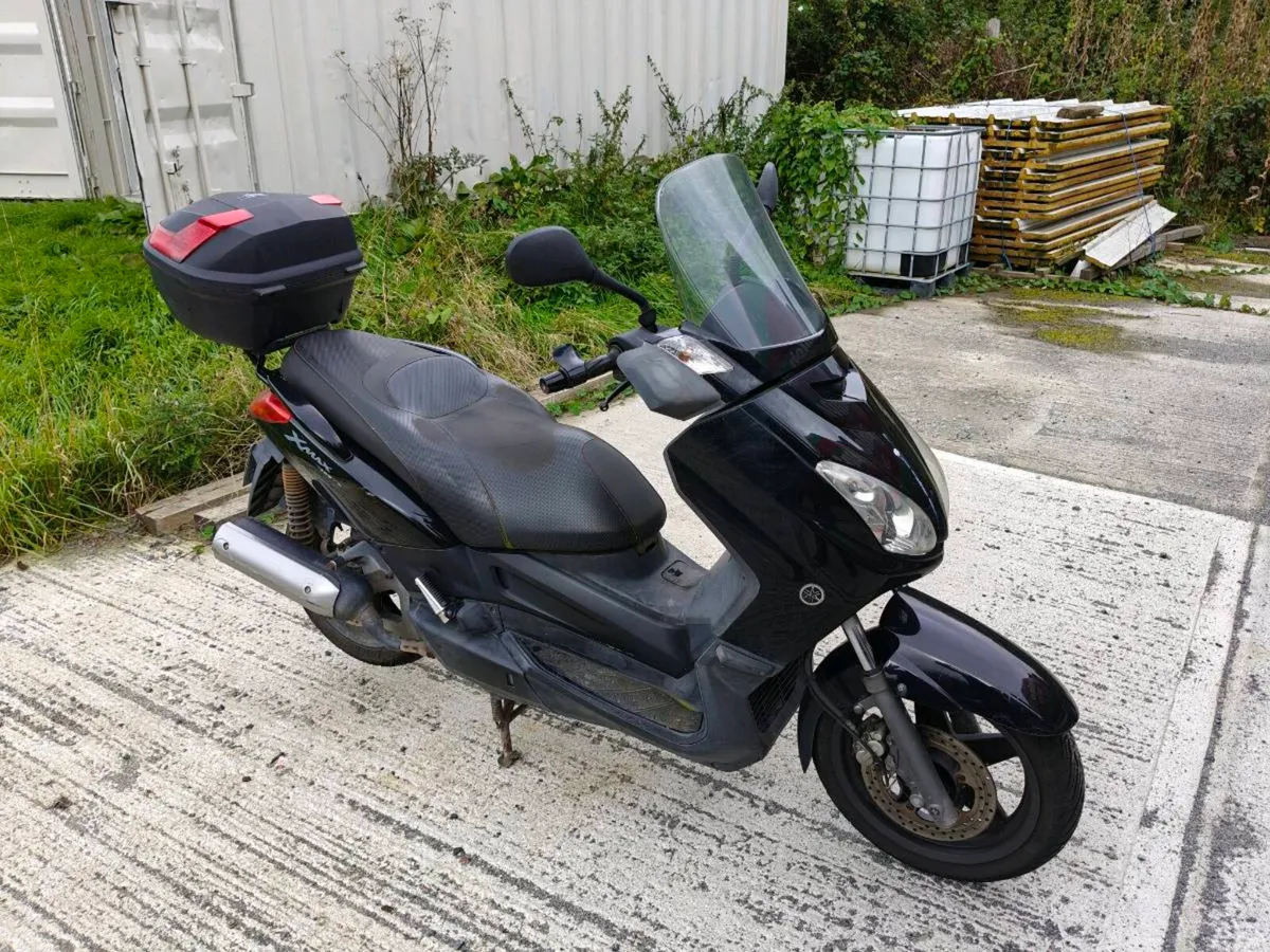 2012 Yamaha Xmax 125 - Image 2