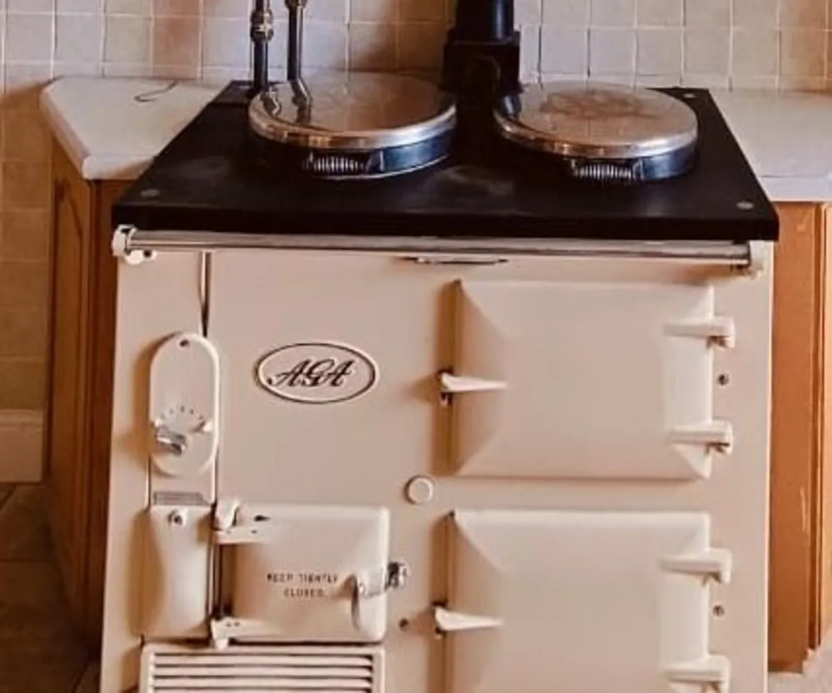 AGA Cooker, Cream 2-Oven Working, Co. Carlow, €950 - Image 2