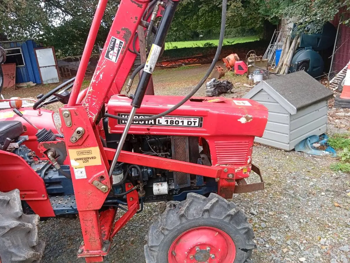 Compact tractor - Image 4
