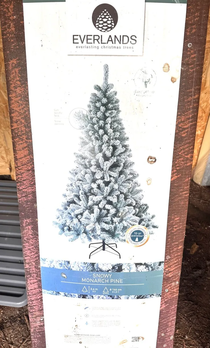 Christmas tree - Image 1