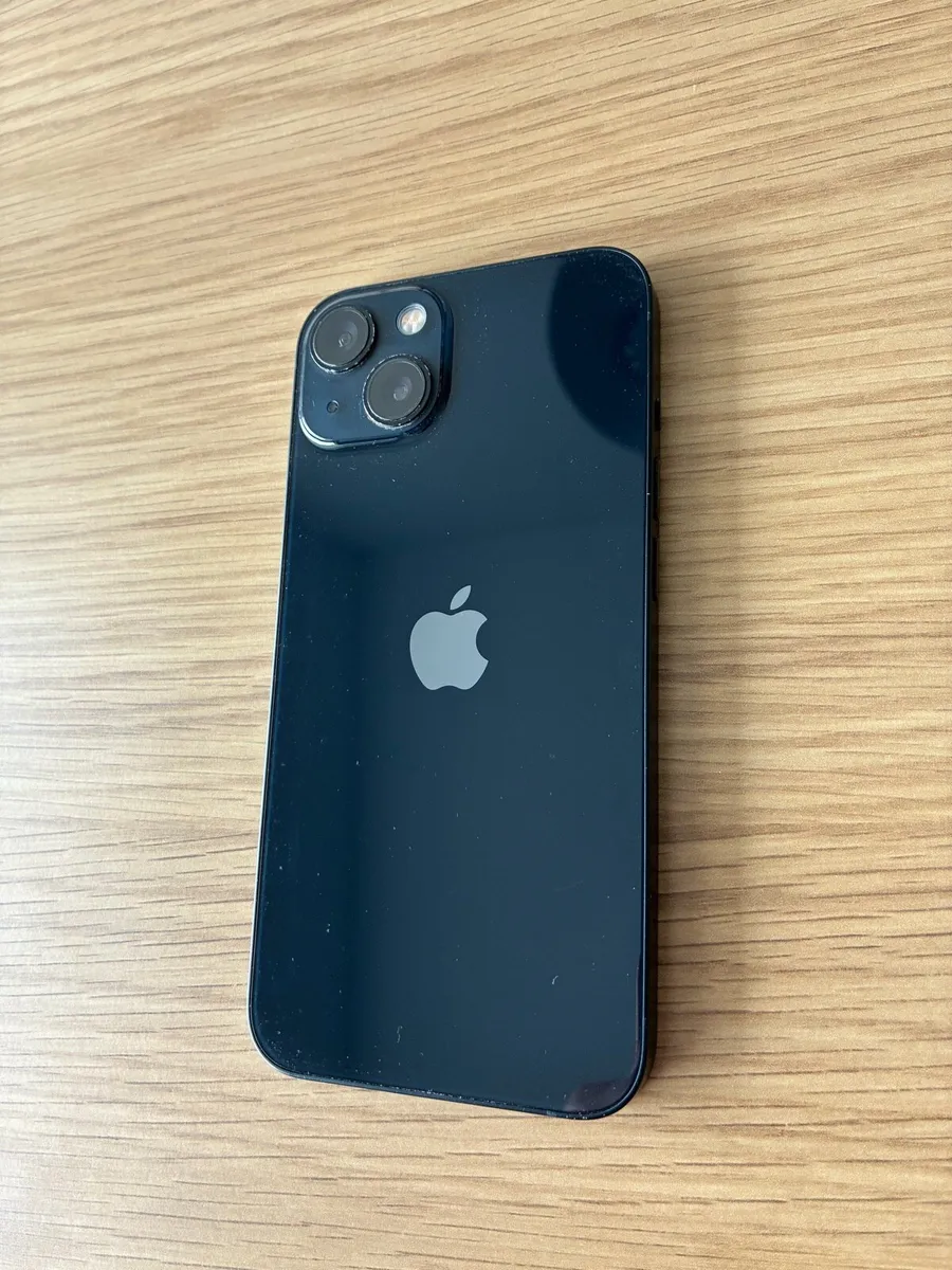 iPhone 13 128GB, Excellent condition, 75% battery - Image 3