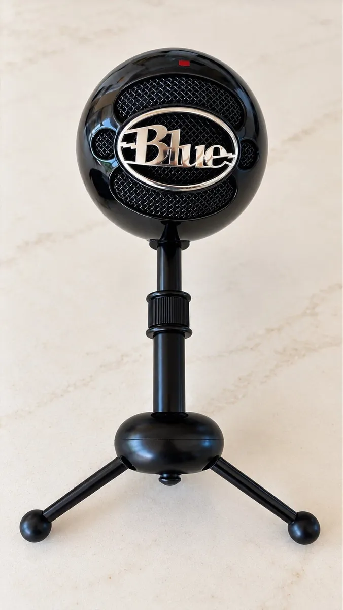 Blue snowball USB microphone - Image 1