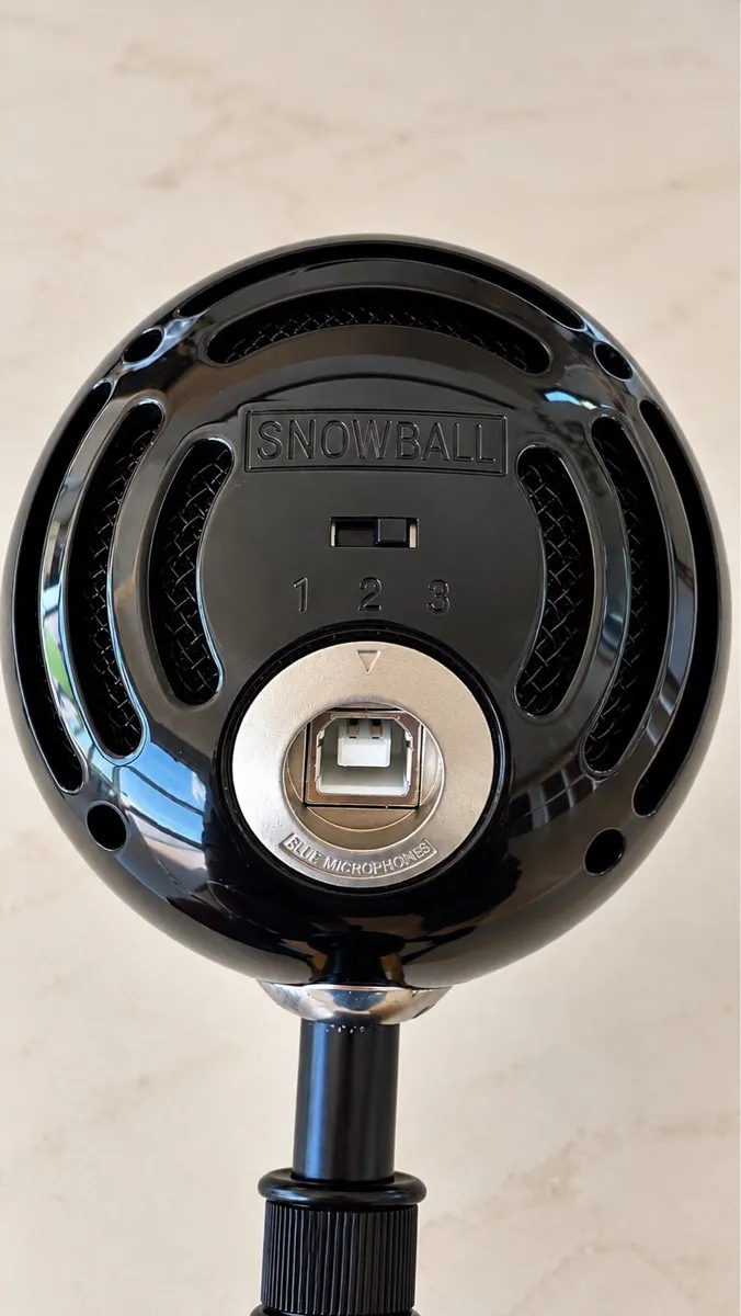 Blue snowball USB microphone - Image 2