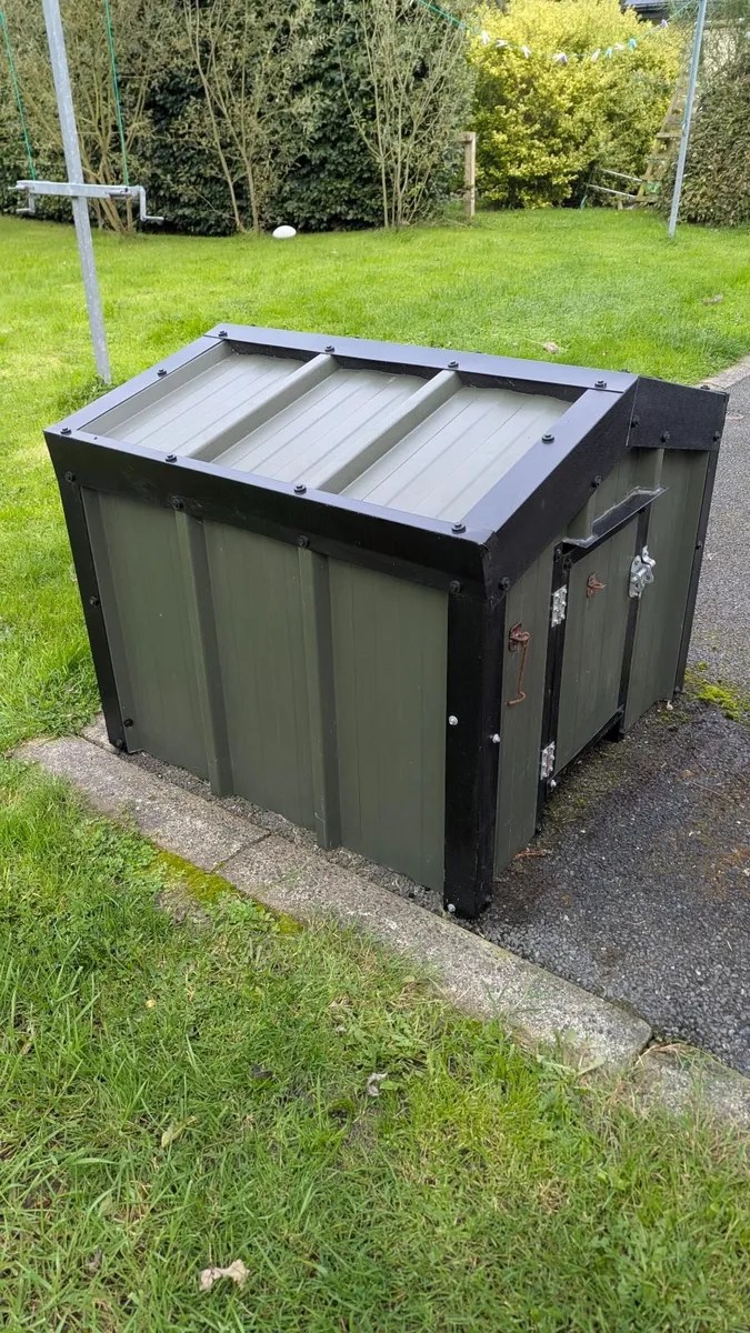 Insulated Dog Shed - Image 4