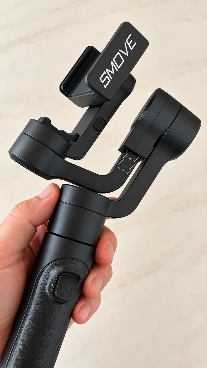 SMOVE 3-axis phone gimbal (extendable) - Image 1