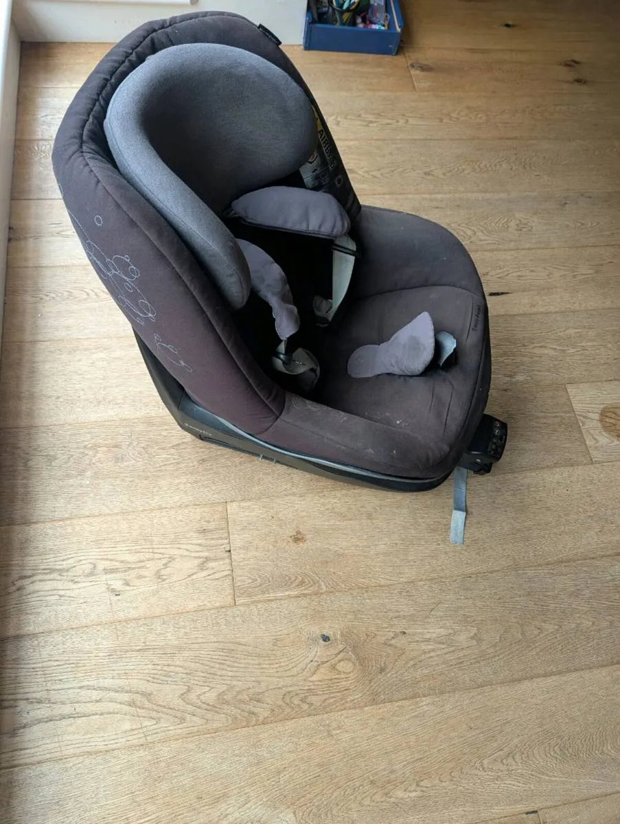 Car seat Maxi Cosy 2Way Pearl + Base - Image 4
