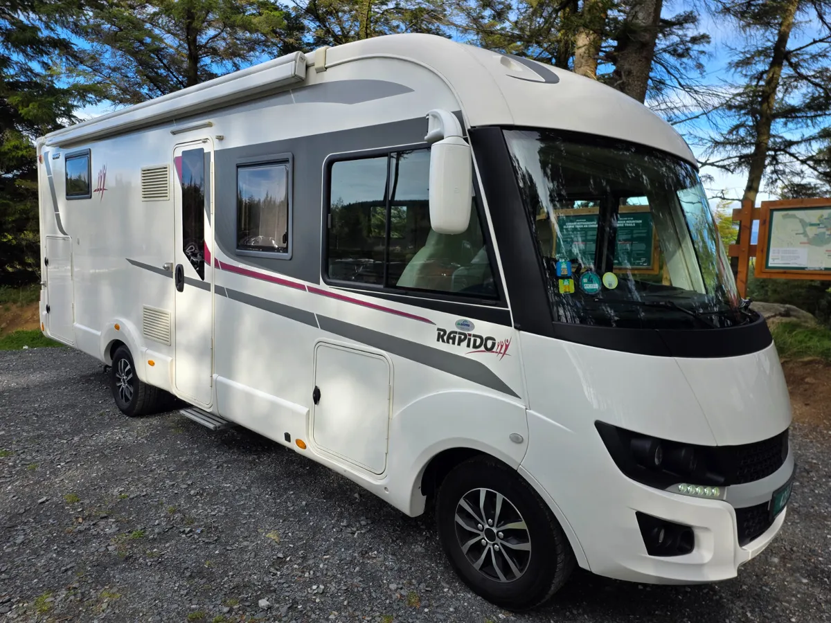 2018 RAPIDO 896F A-CLASS ISLAND BED CAR LICENSE - Image 2