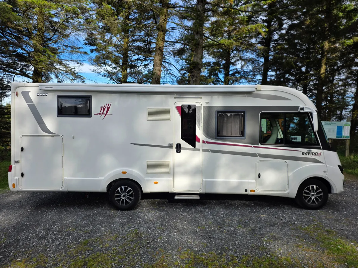 2018 RAPIDO 896F A-CLASS ISLAND BED CAR LICENSE - Image 4