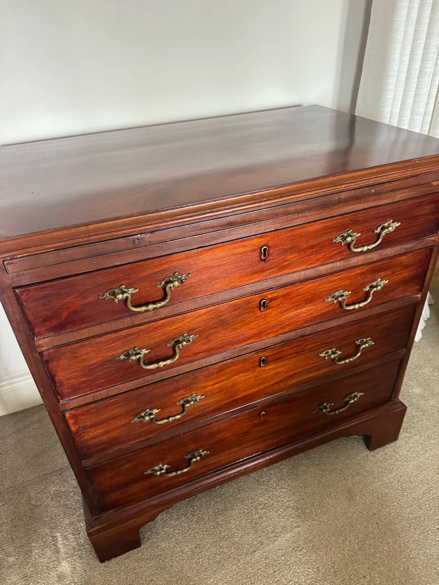 Mahogany 4-Drawer Chest of Drawers – Brass Handles - Image 3