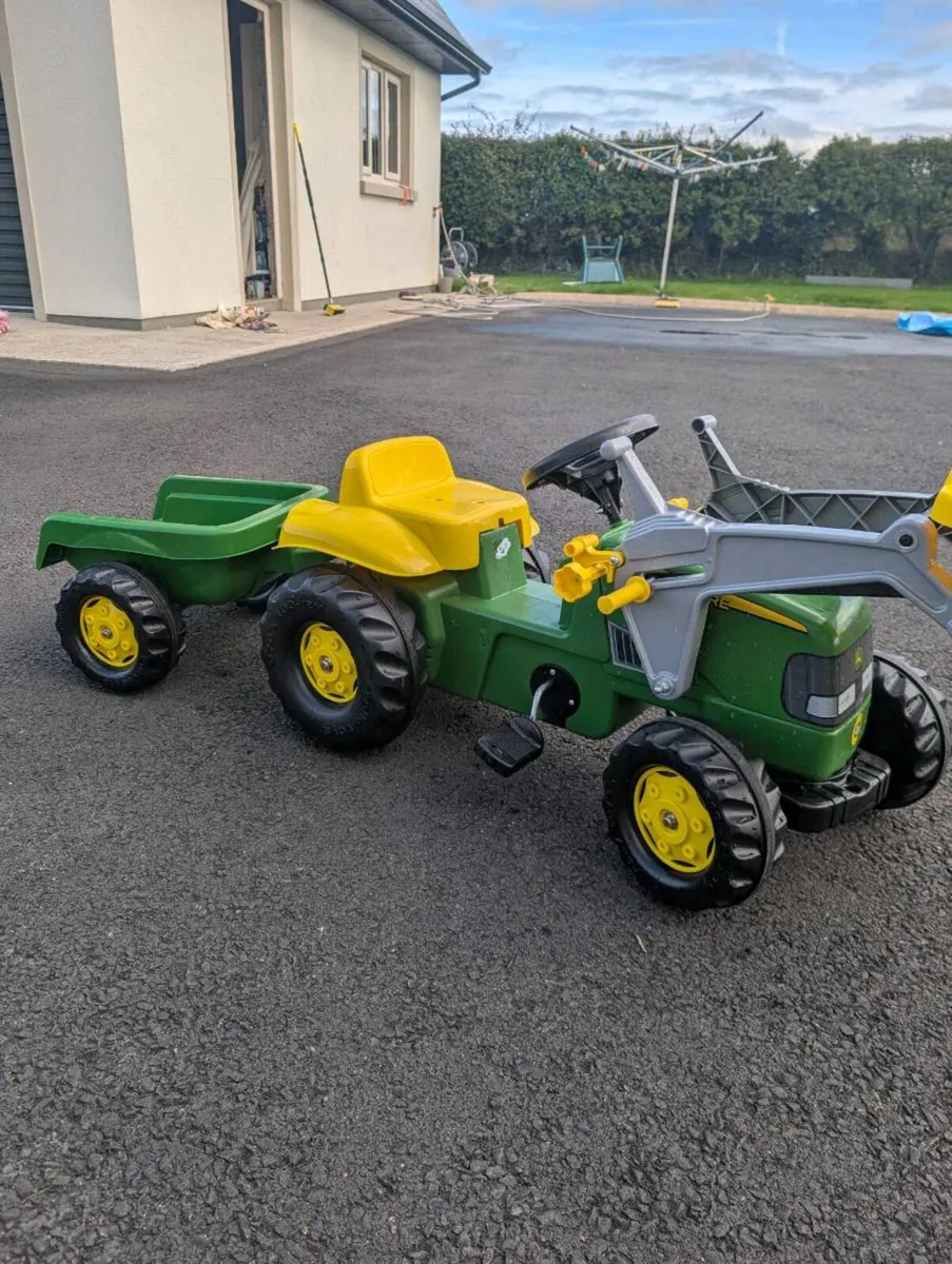 Rally Toys John Deere pedal tractor - Image 1