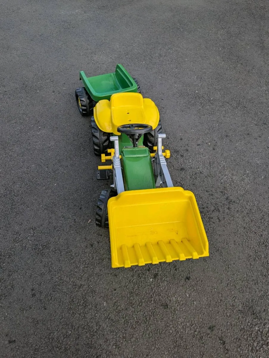 Rally Toys John Deere pedal tractor - Image 2