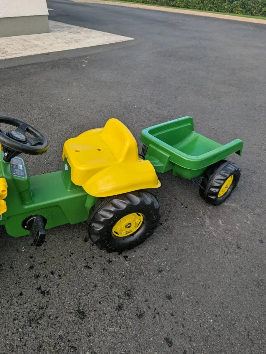 Rally Toys John Deere pedal tractor - Image 3