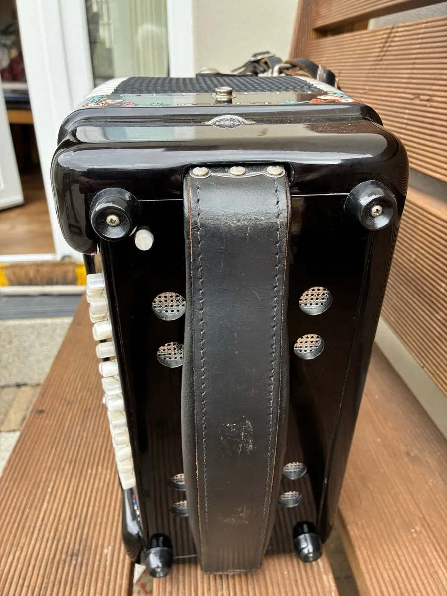 Accordion - Image 4