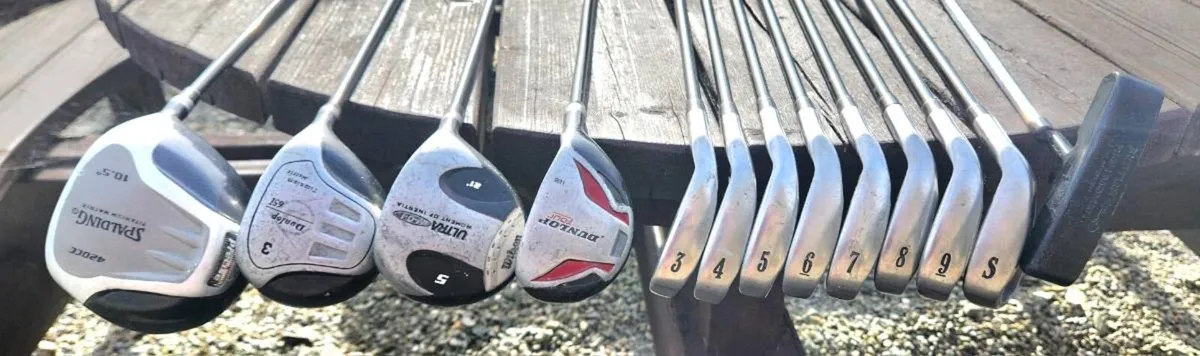 Men's Set: 4 x woods, 9 x irons, putter & bag. - Image 3