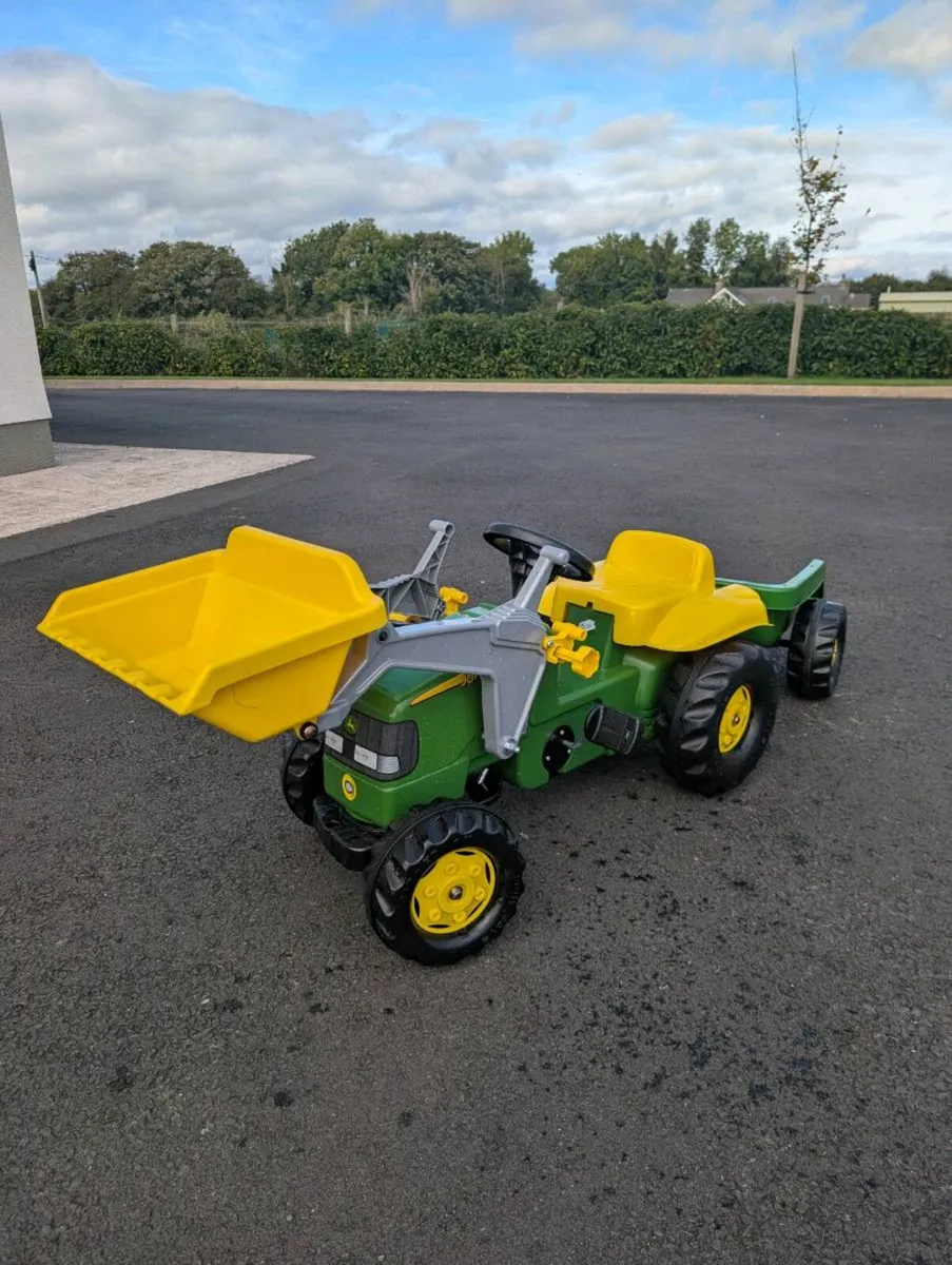 Rally Toys John Deere pedal tractor - Image 4
