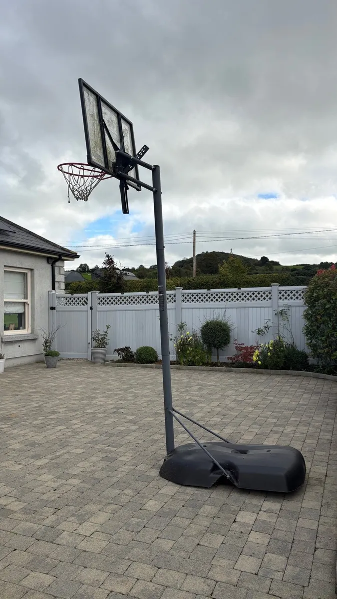 Basketball Hoop - Image 2