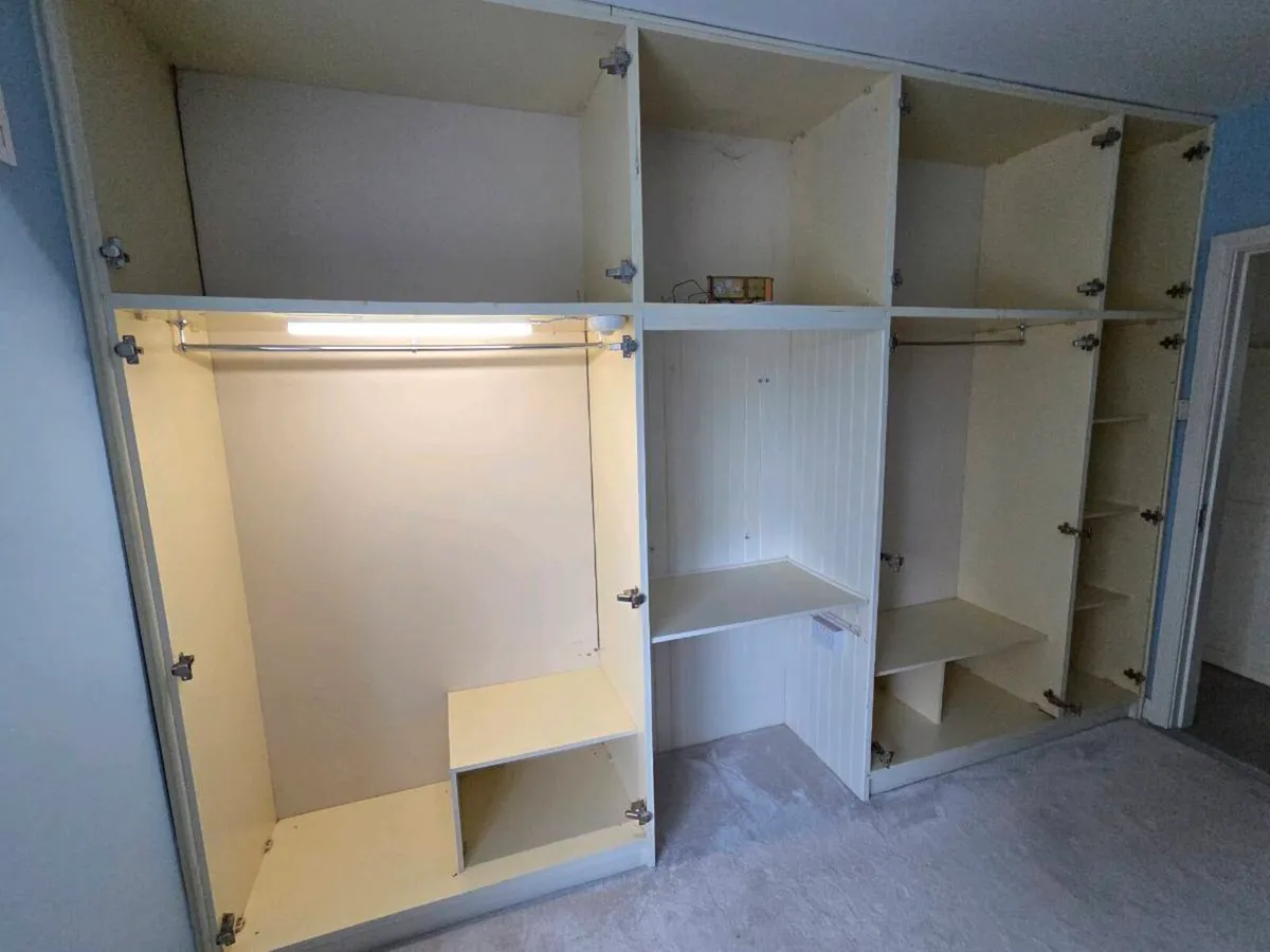Wardrobe - Image 3