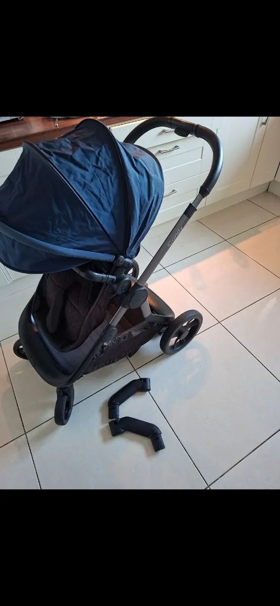 I candy orange travel system - Image 3