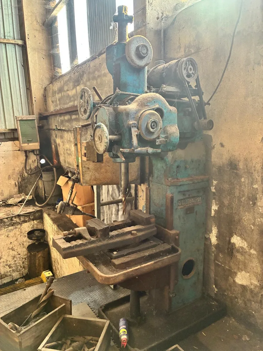 Workshop equipment - Image 3