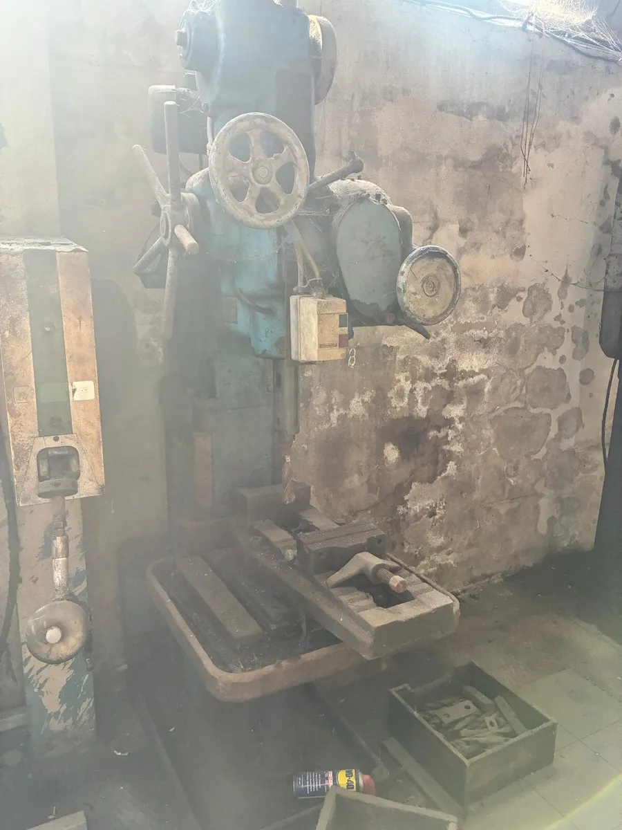 Workshop equipment - Image 4