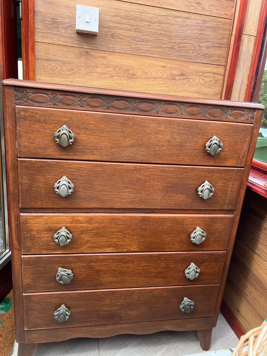 Chest of drawers - Image 1