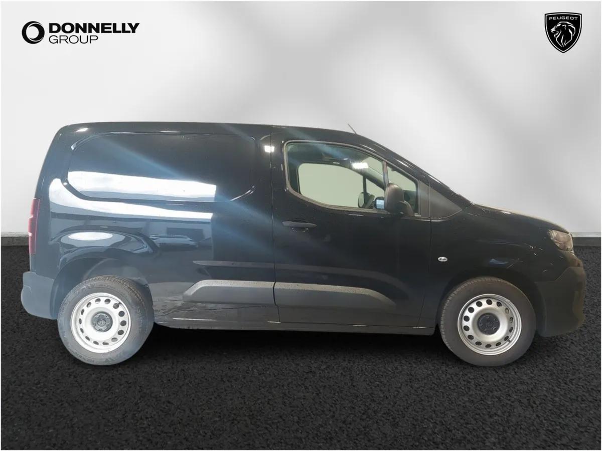 Peugeot Partner 1.5 BlueHDi 100 Professional Van - Image 3