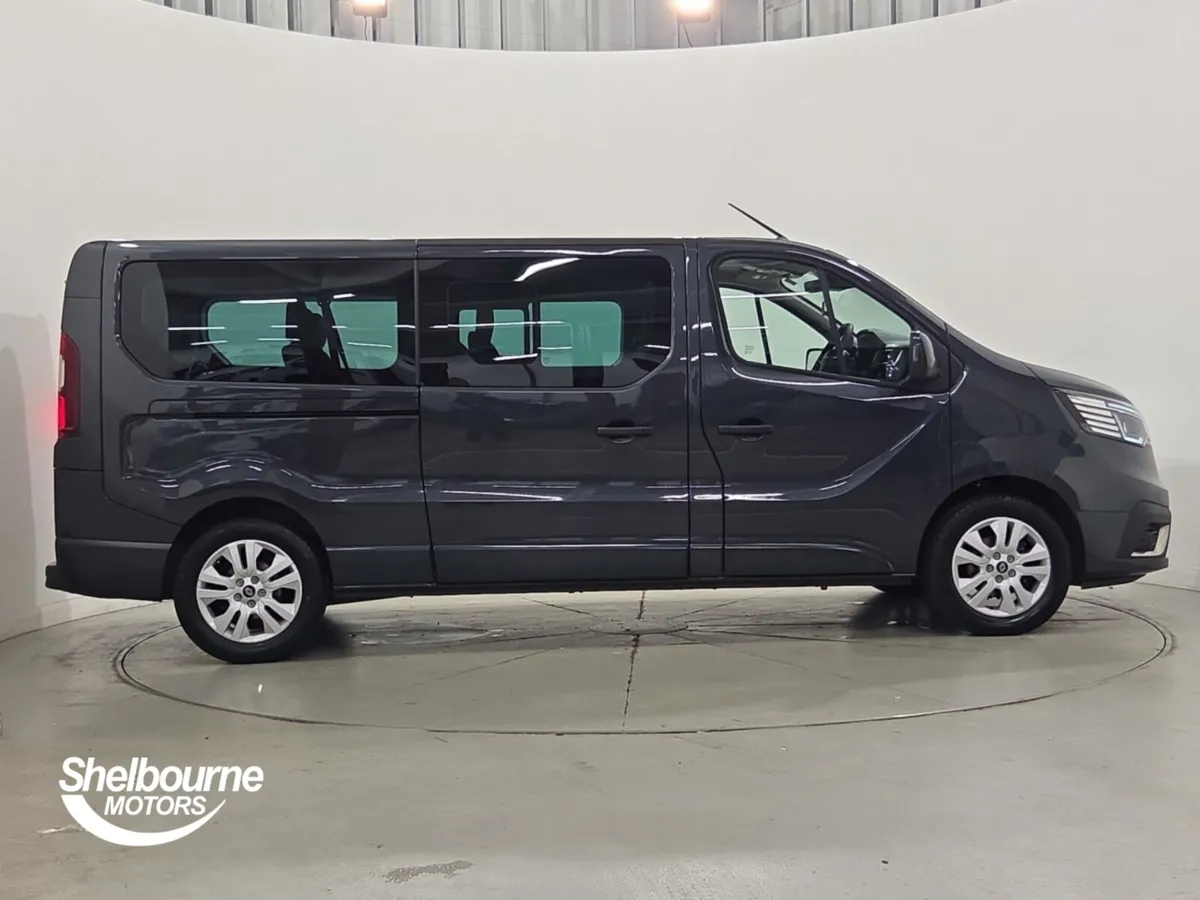 Renault Trafic LL30 Blue dCi 170 Extra [Safety] 9 - Image 3