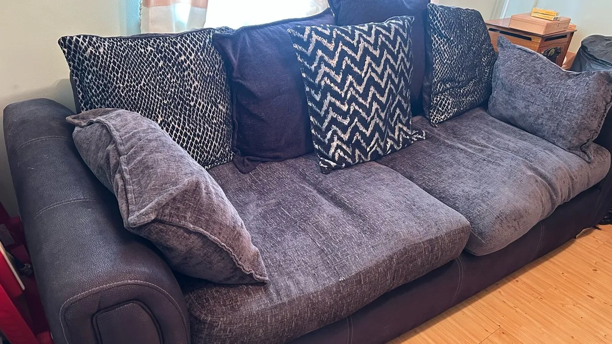 Black 4 seater sofa - Image 2