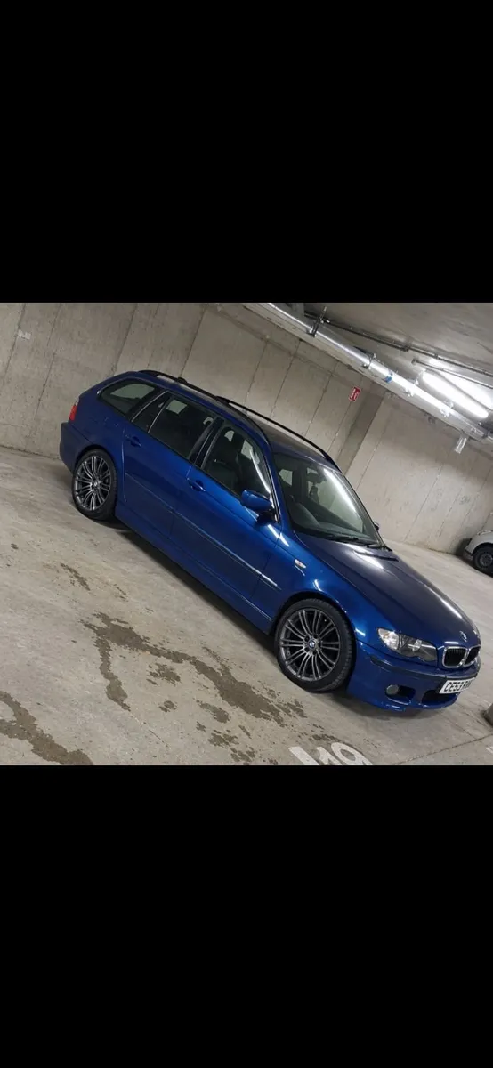 BMW 3-Series 2003 - Image 1