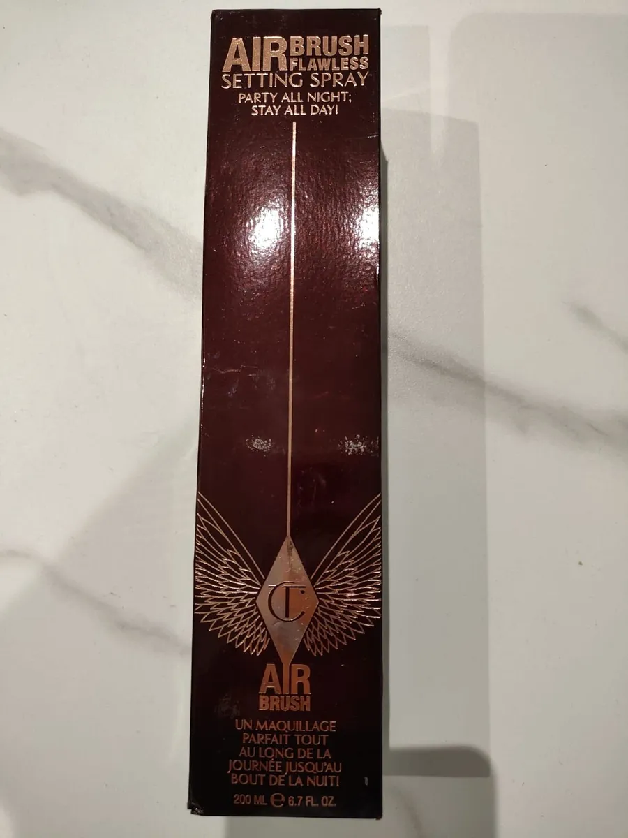 Charlotte Tilbury Air Brush Flawless Setting Spray - Image 3